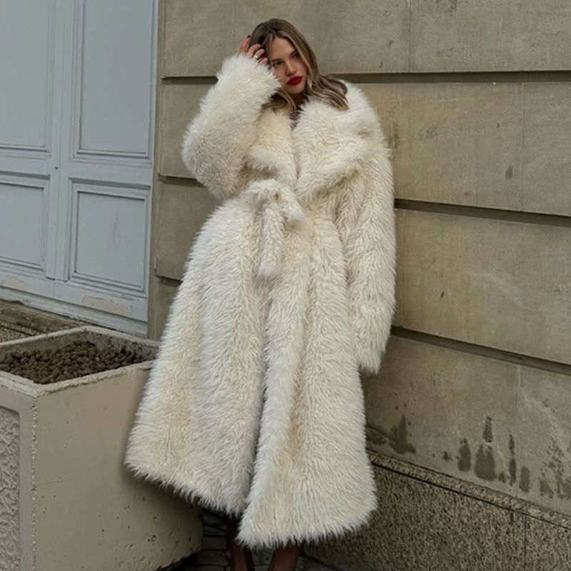 Cappotto Invernale 2026 di Ten - Streetwear Russian Brand recensione e prezzo
