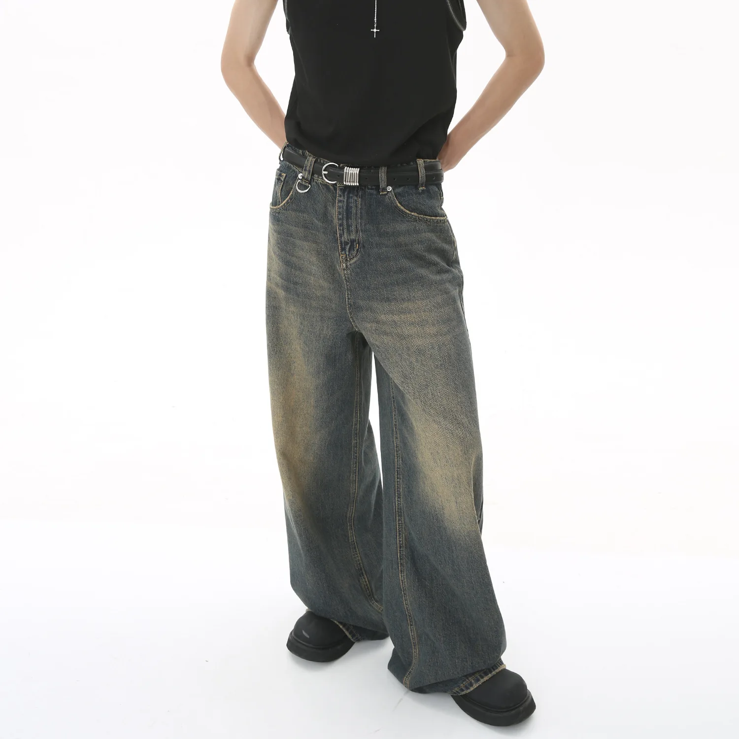 Jeans larghi a gamba larga da  - Streetwear Brand Popular recensione e prezzo